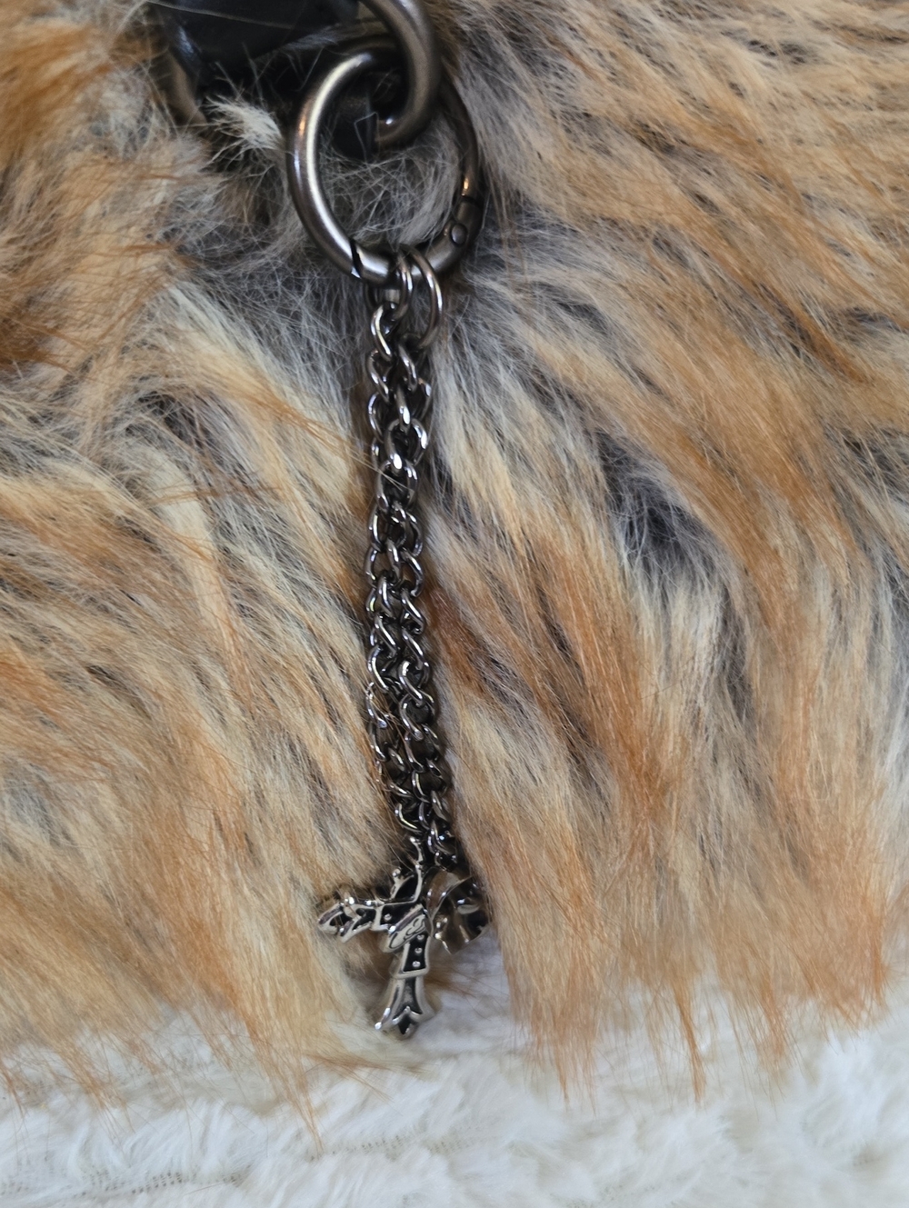 Ed Hardy Faux Fur Shoulder Bag in Tan/Black NWOT - Picture 3 of 10